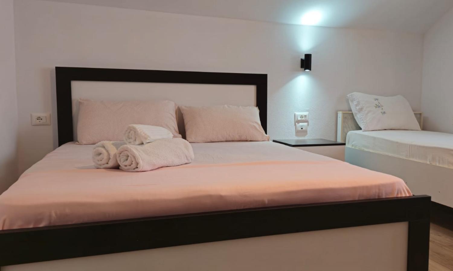 Guest House Pogradeci Luaran gambar