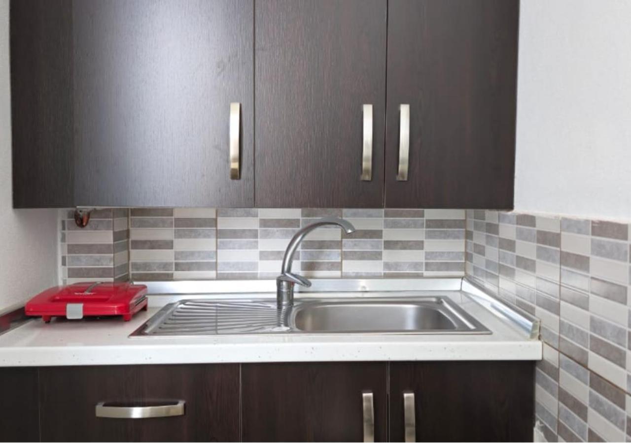 Guest House Pogradeci Luaran gambar