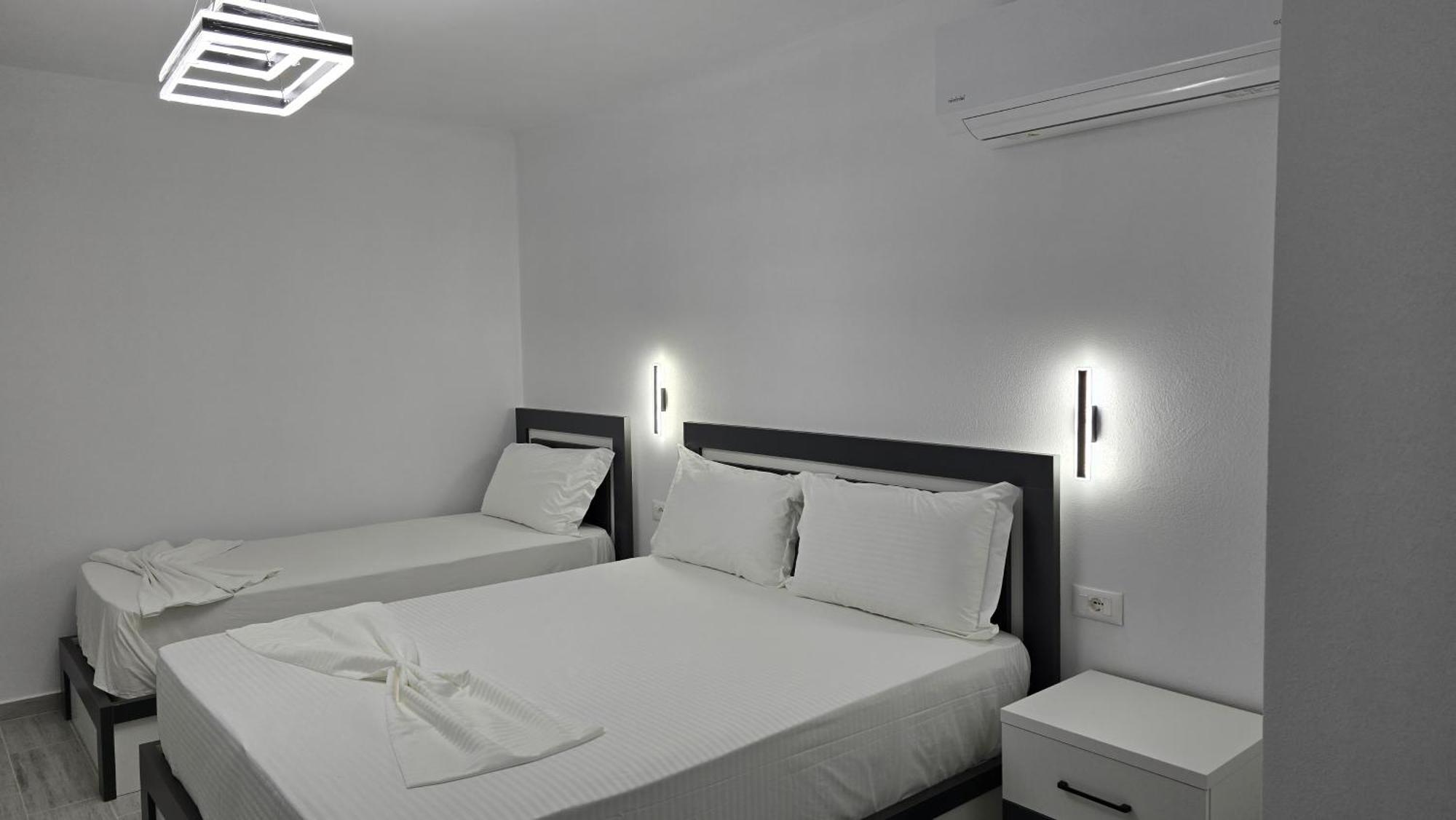 Guest House Pogradeci Luaran gambar