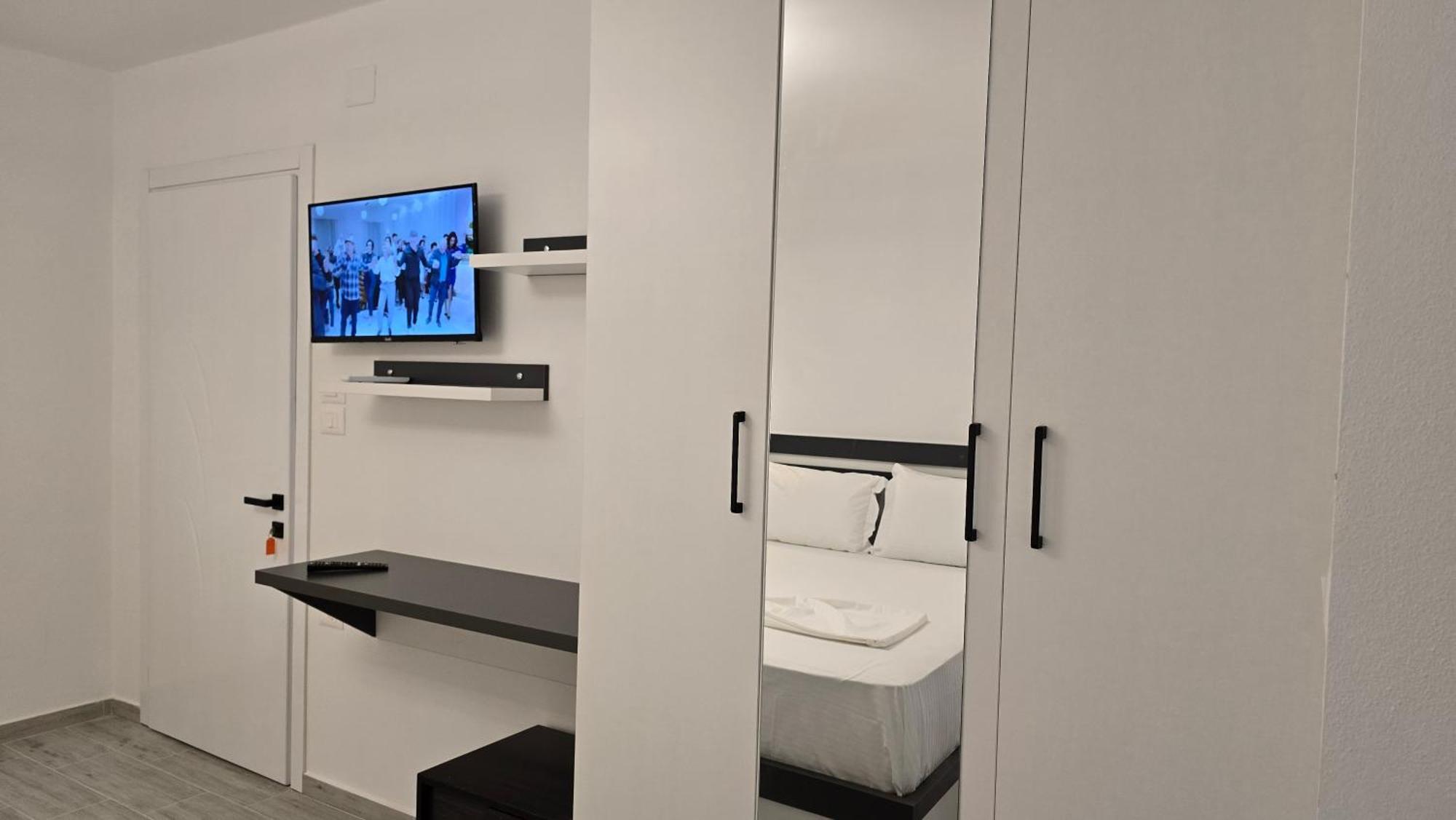 Guest House Pogradeci Luaran gambar